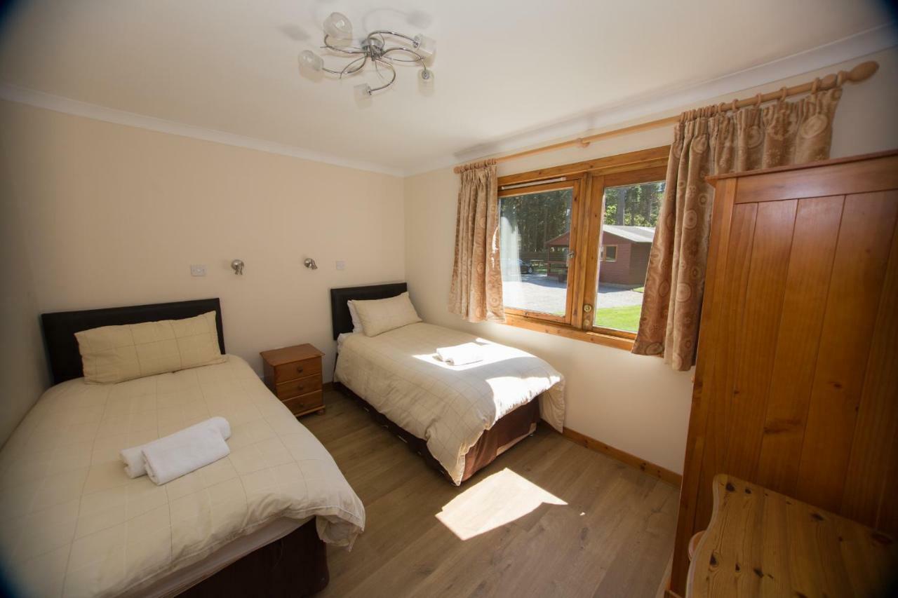 Invercauld Lodges Ballater Exterior foto
